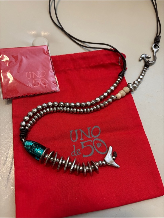 UNO de 50 Jewelry - UNO de 50 Turquoise and Silver Fish Pendant Necklace